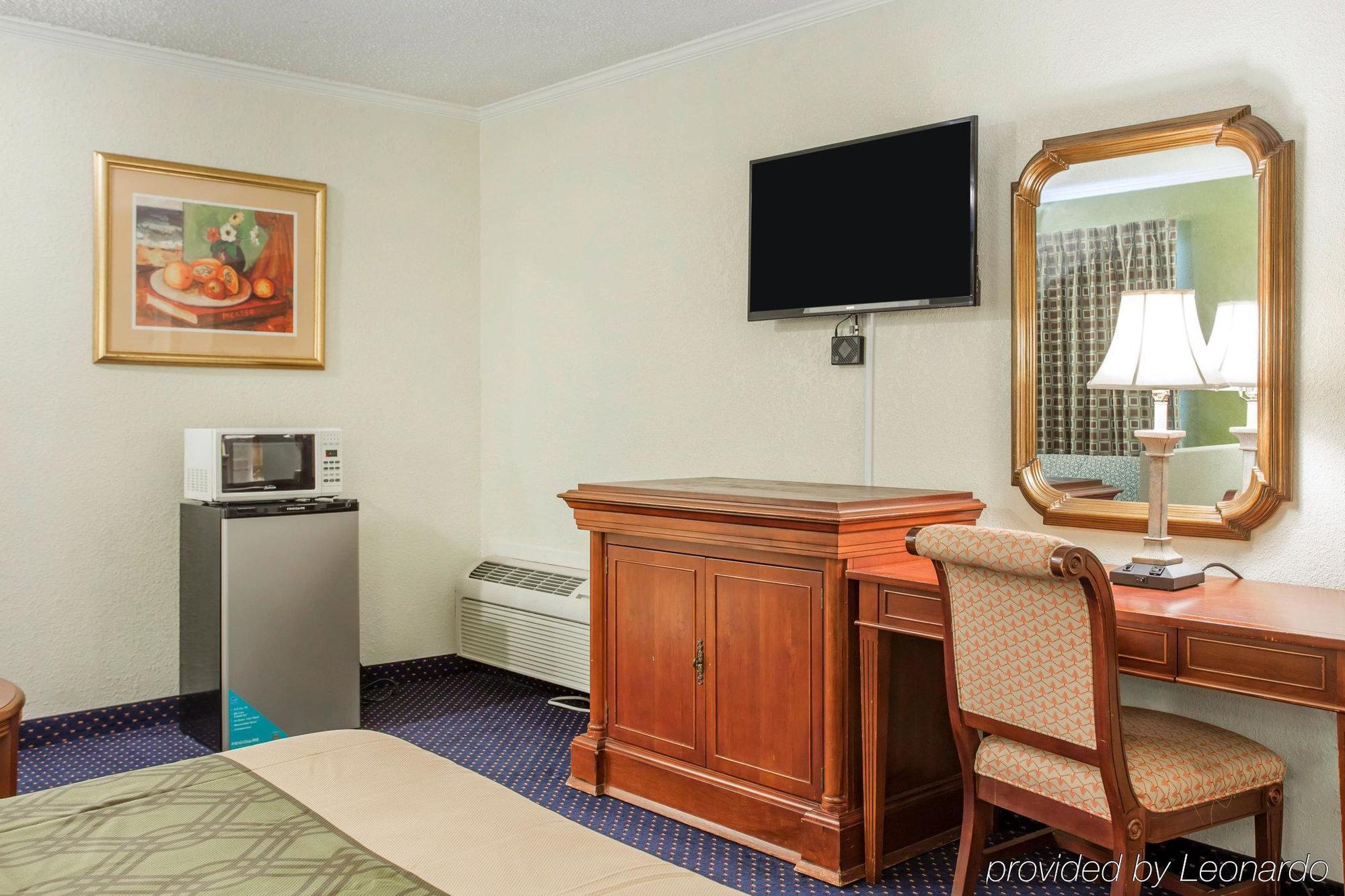 Rodeway Inn & Suites Fort Jackson Kolumbie Exteriér fotografie